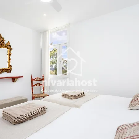 Private Pool Villa, Bellavista By Nivariahost Βίλα