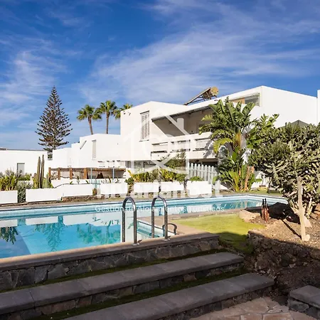 Private Pool Villa, Bellavista By Nivariahost