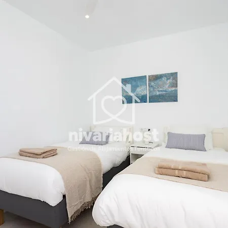 Private Pool Villa, Bellavista By Nivariahost ヴィラ