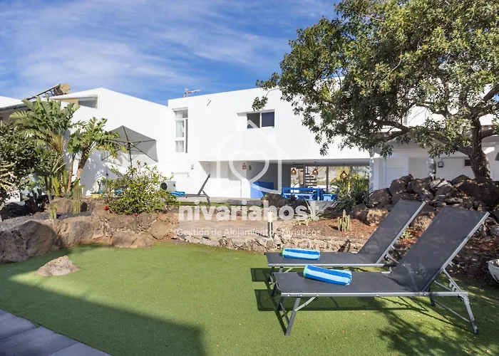 Βίλα Private Pool Villa, Bellavista By Nivariahost *